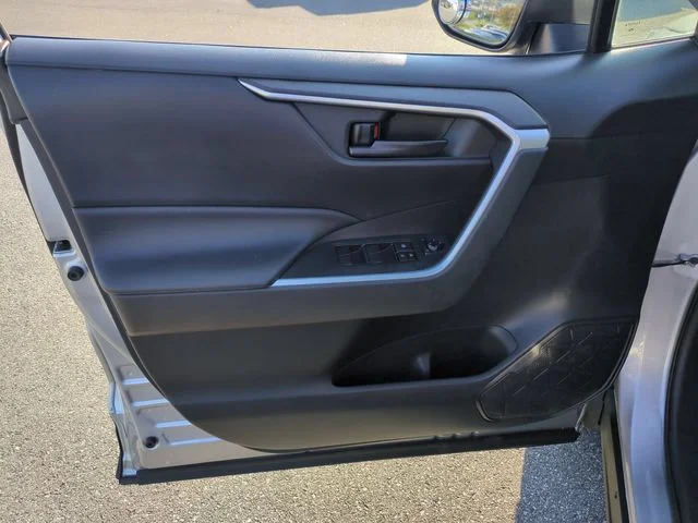 Used 2020 Silver Toyota LE image 12