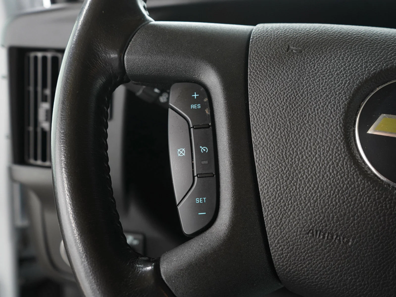 Used 2023 Summit White Chevrolet LS image 25