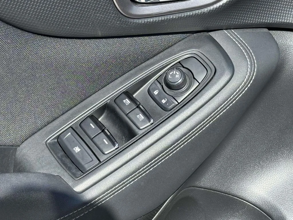 Used 2022 Gray Metallic Subaru Premium image 31