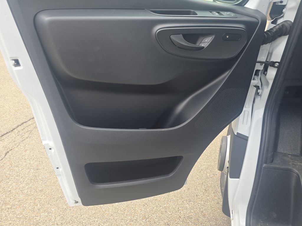 New 2026 Arctic White Mercedes-Benz Cargo 170 WB image 10