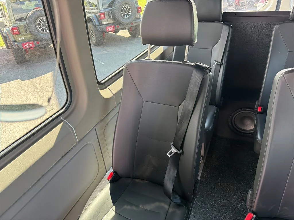 Used 2017 White Mercedes-Benz Cab Chassis 144 WB image 22