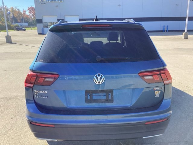 Certified Used 2019 Silk Blue Metallic Volkswagen 2.0T SE image 12
