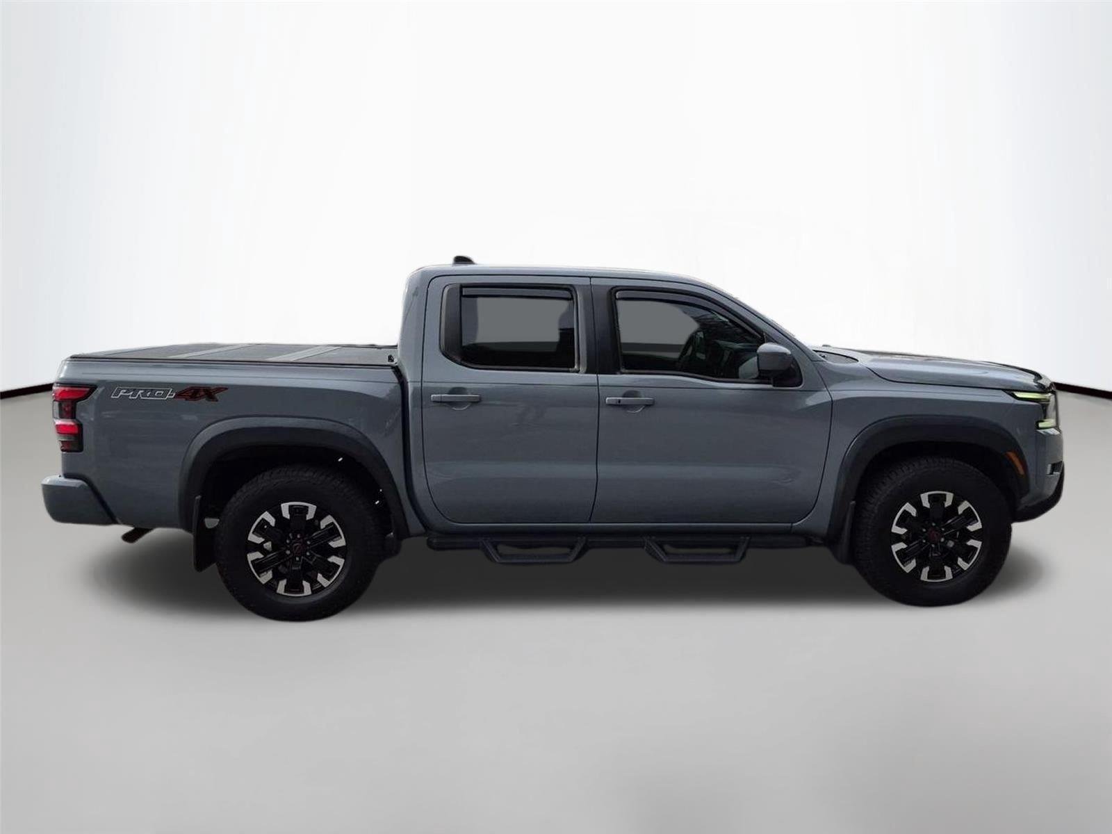 Used 2022 Boulder Grey Pearl Nissan PRO-4X image 6