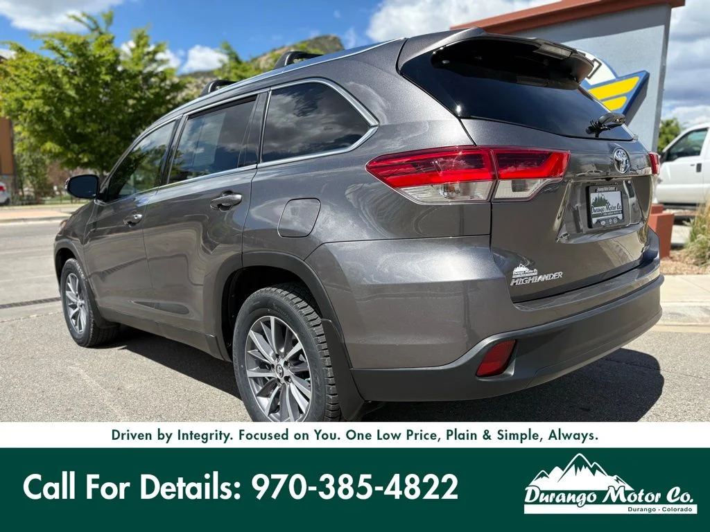 Used 2019 Predawn Gray Mica Toyota XLE image 5