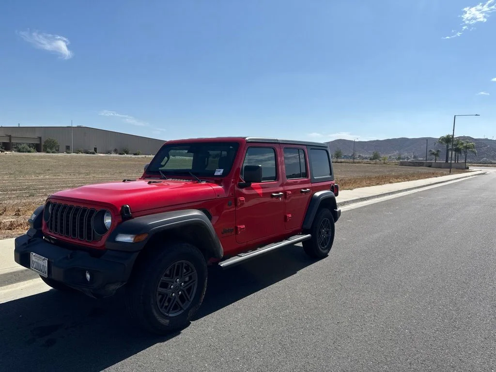 Used 2025 Red Jeep Sport S image 4