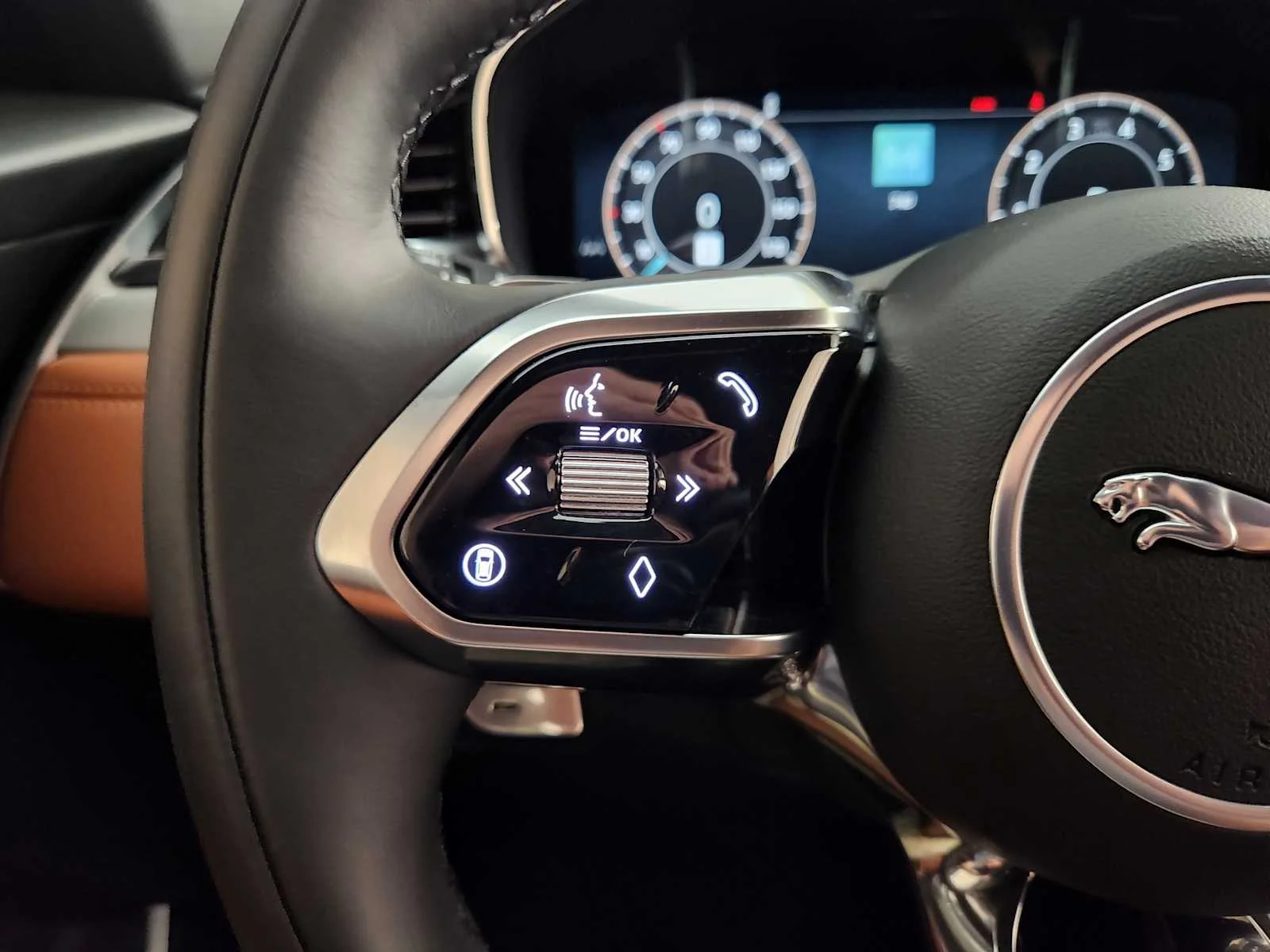 2026 Jaguar F-Pace R-Dynamic S - Photo 44