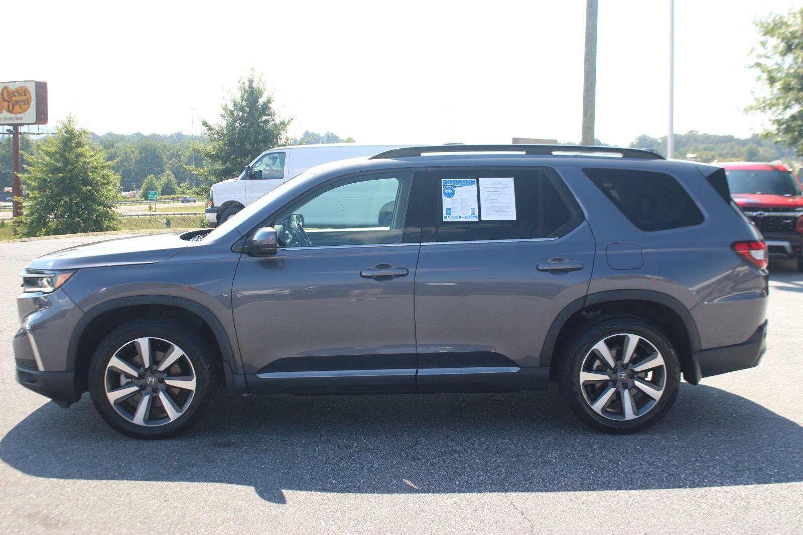 Used 2024 Gray Honda Touring image 4