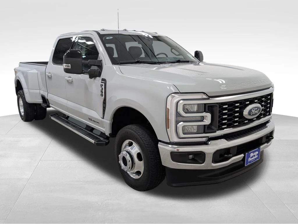 Used 2025 Avalanche Ford Lariat image 23