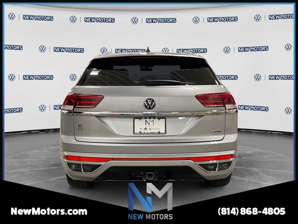 Used 2021 Pyrite Silver Metallic Volkswagen 3.6L V6 SE w/Technology R-Line image 4