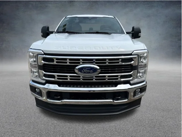 New 2026 Oxford White Ford F-350® XLT image 30