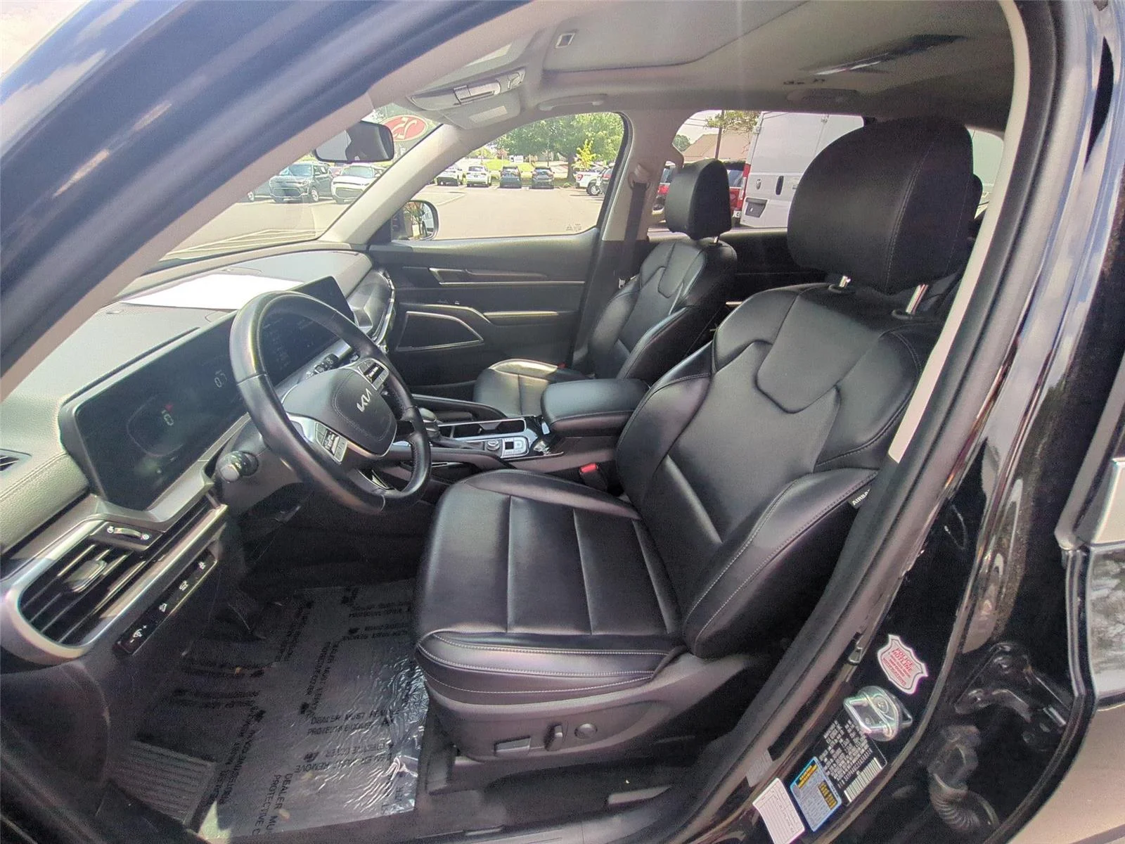 Used 2025 Ebony Black Kia S image 19