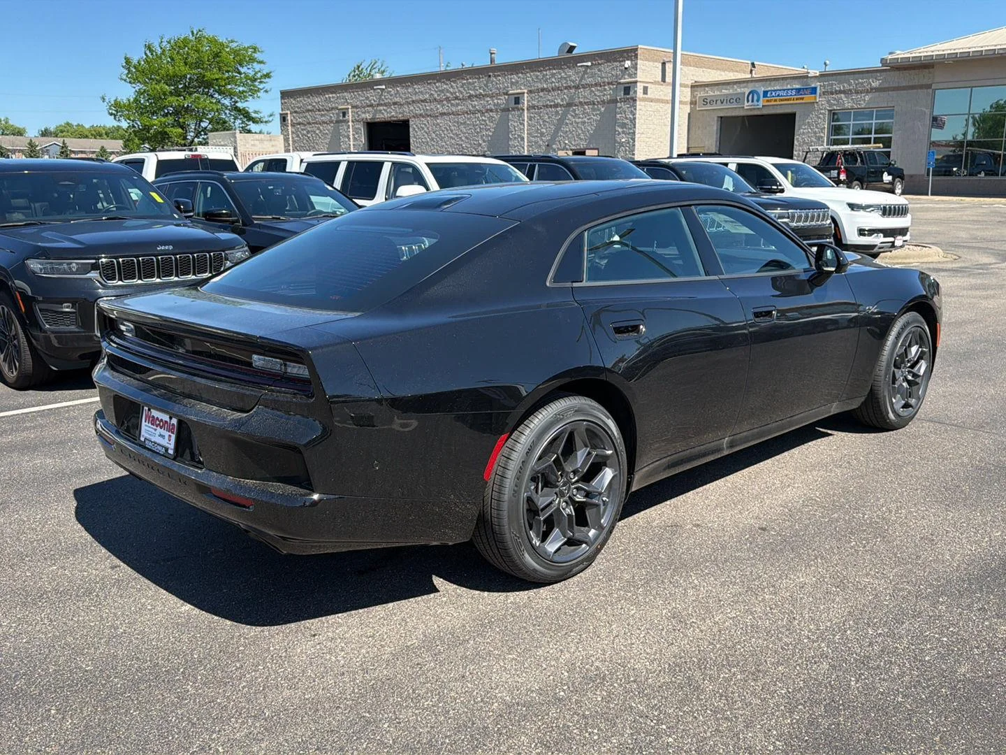 New 2026 Diamond Black Crystal Pearlcoat Dodge R/T image 7