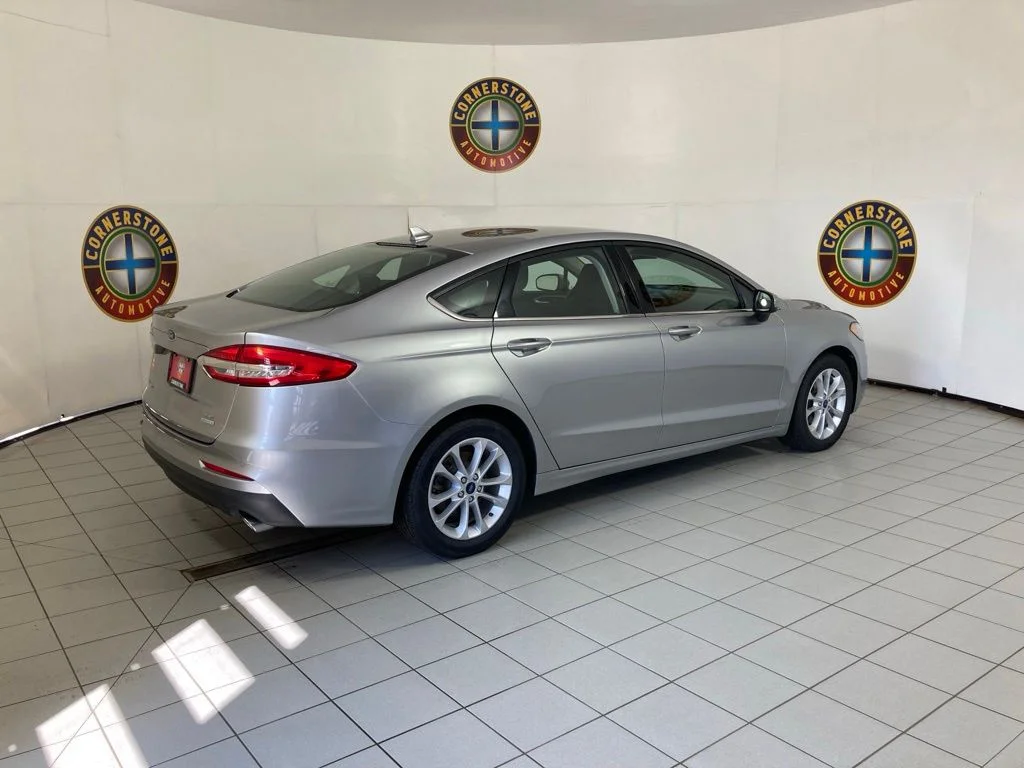 Used 2020 Silver Ford SE image 20