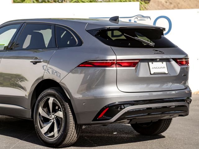 New 2026 Eiger Grey Jaguar P250 R-Dynamic S image 10
