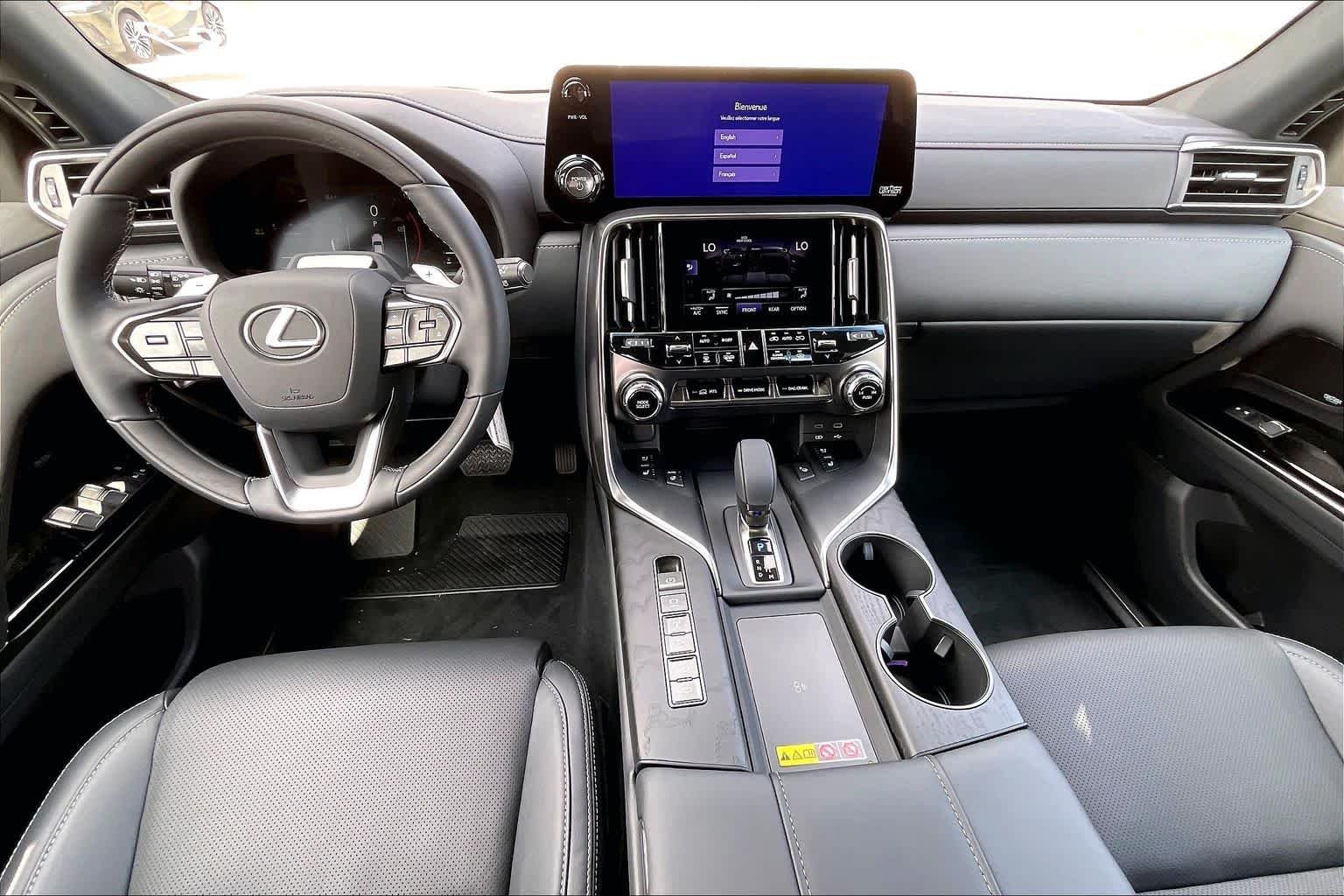 2026 Lexus LX 700h Luxury - Photo 8