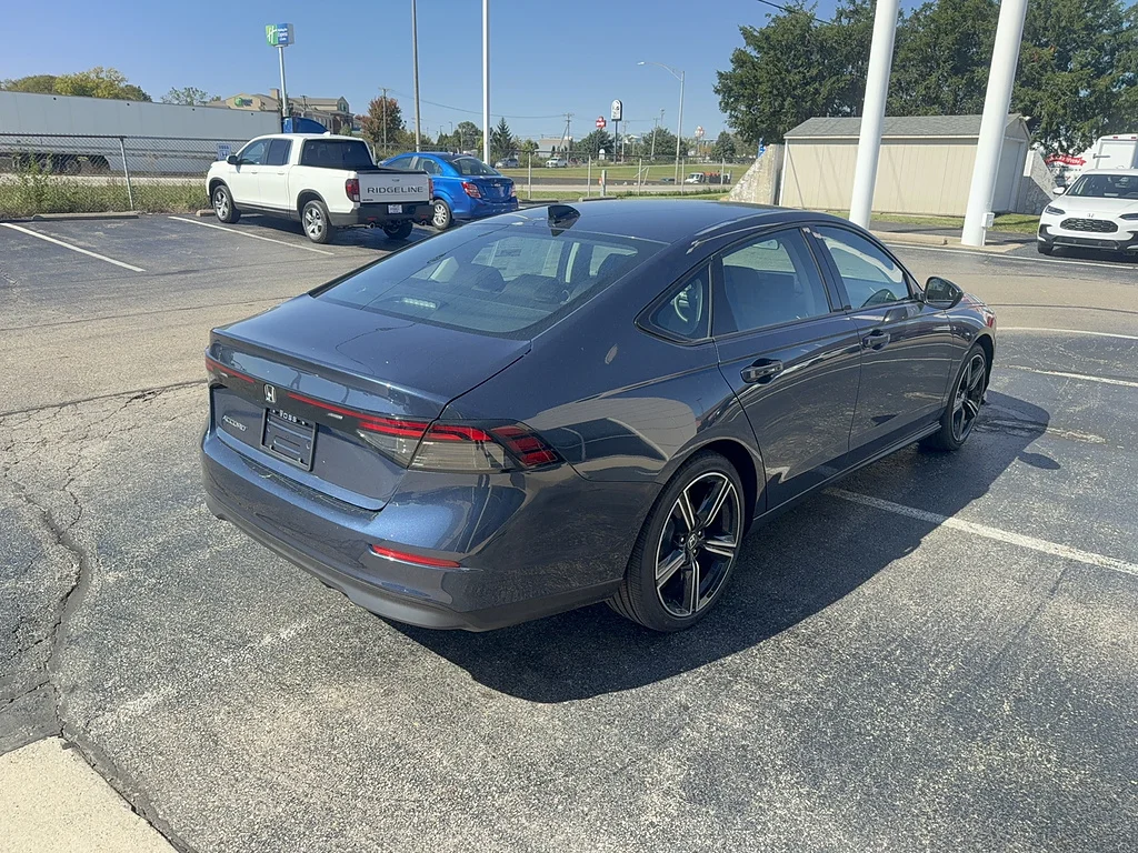 2026 Honda Accord Sedan SE, photo 5 of 12