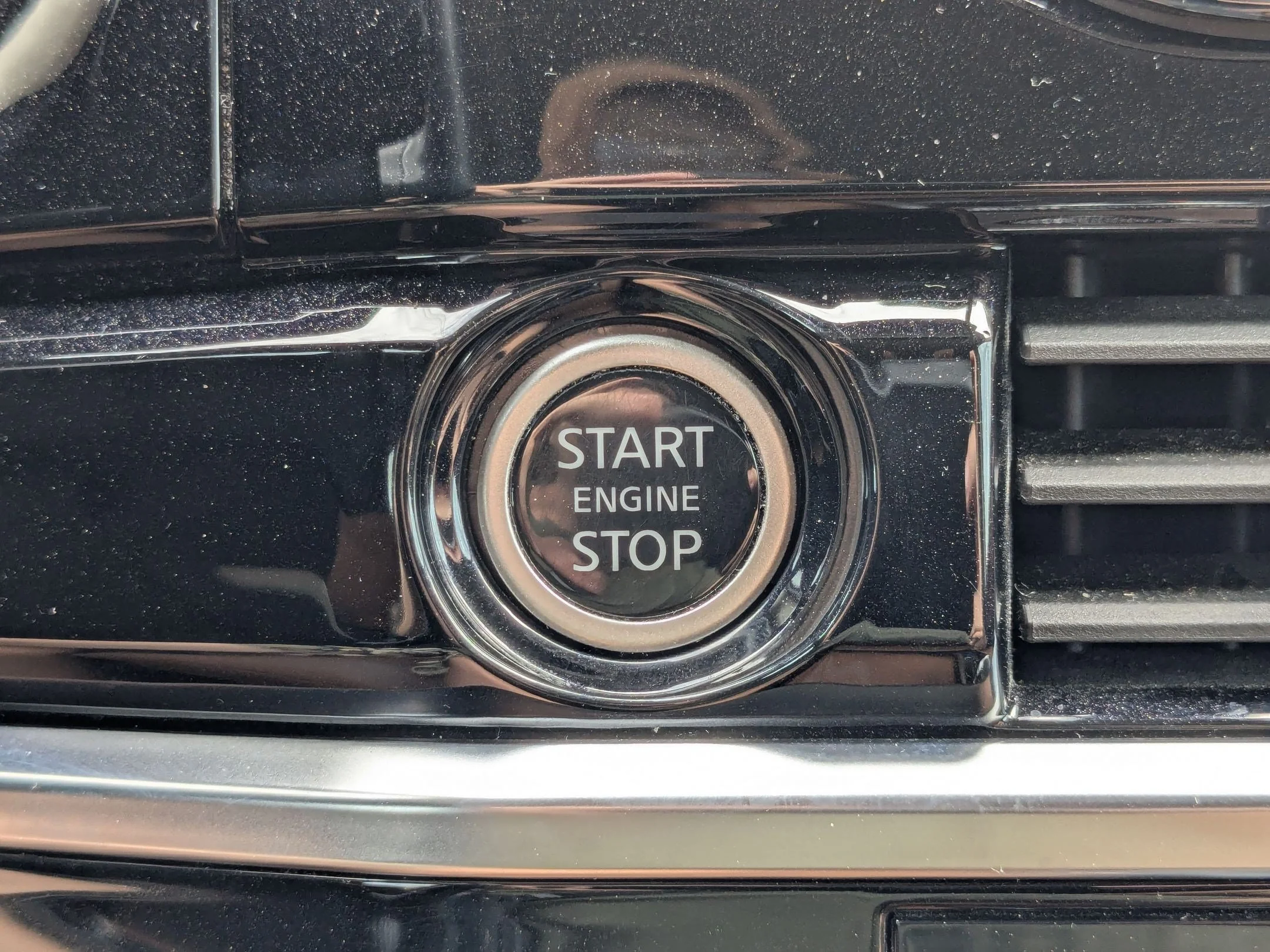 Used 2024 Boulder Gray Pearl Nissan Platinum image 18