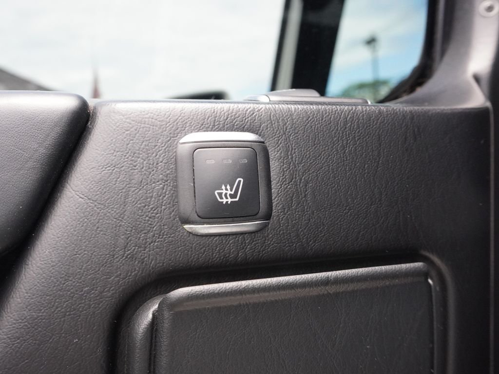 Used 2018 White Mercedes-Benz G 550 Squared image 57