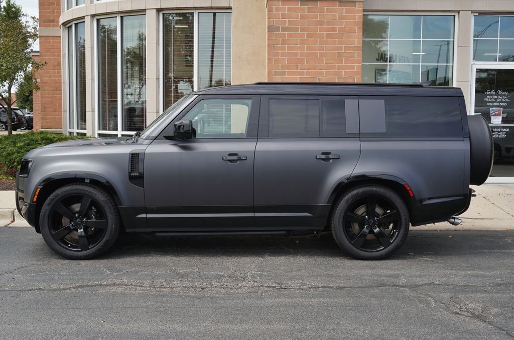 New 2026 Carpathian Grey Land Rover V8 image 2