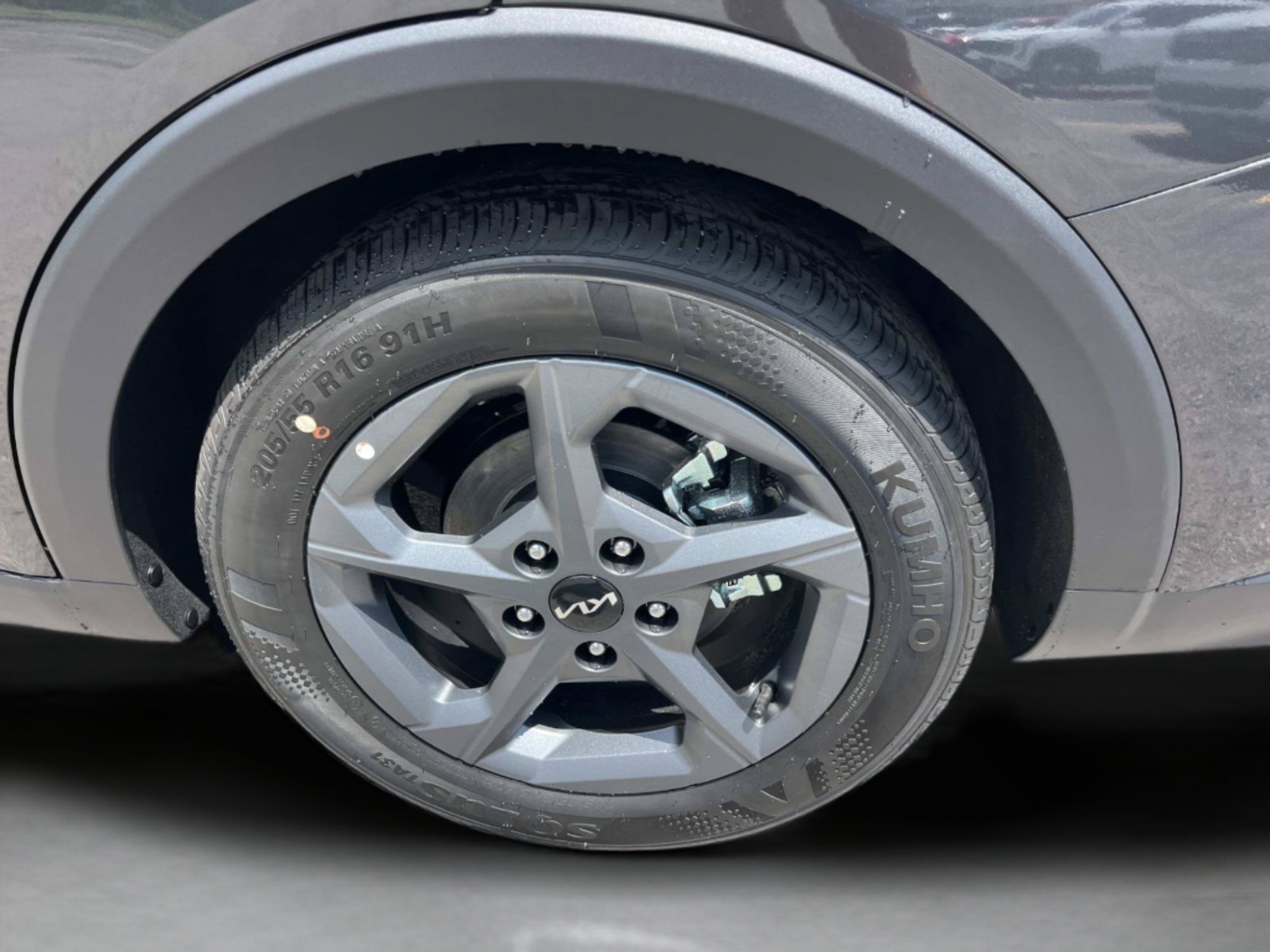 New 2026 Interstellar Gray Kia LXS image 31