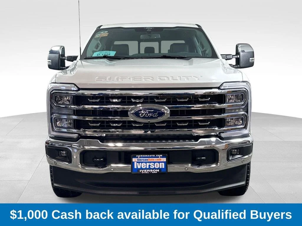 New 2026 Star White Metallic Tri-Coat Ford F-350® Lariat® image 3