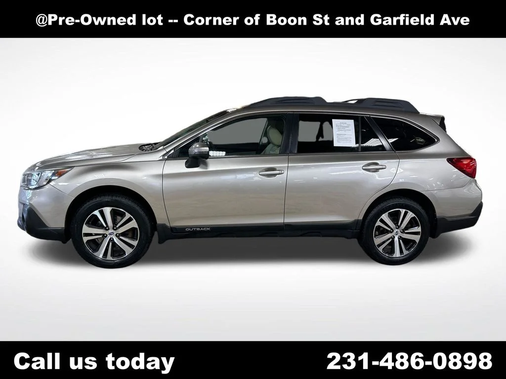 Used 2018 Gray Subaru 2.5i image 2