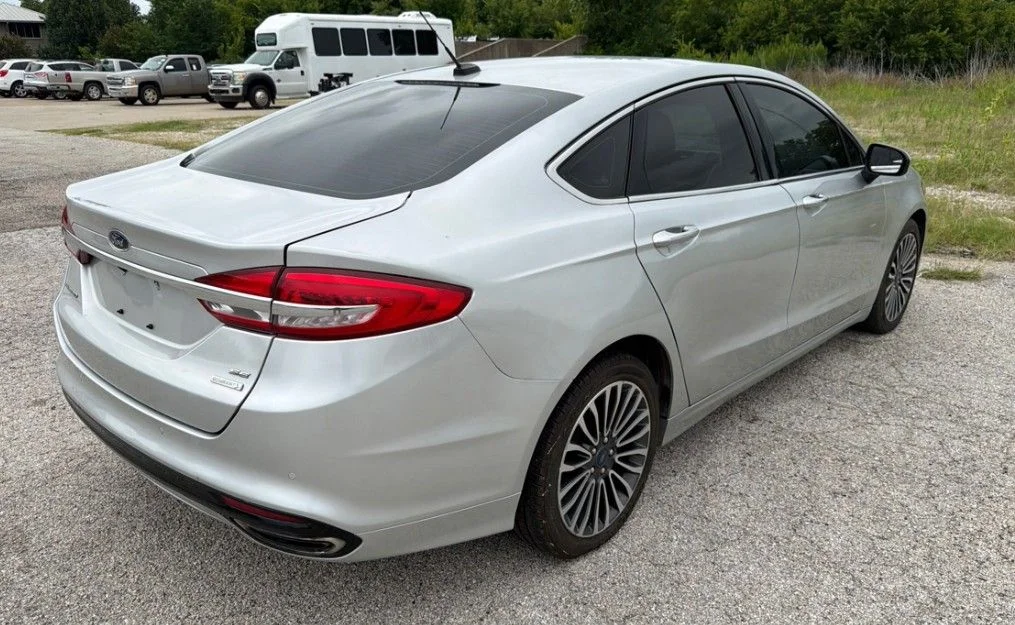 Used 2017 Silver Ford SE image 7