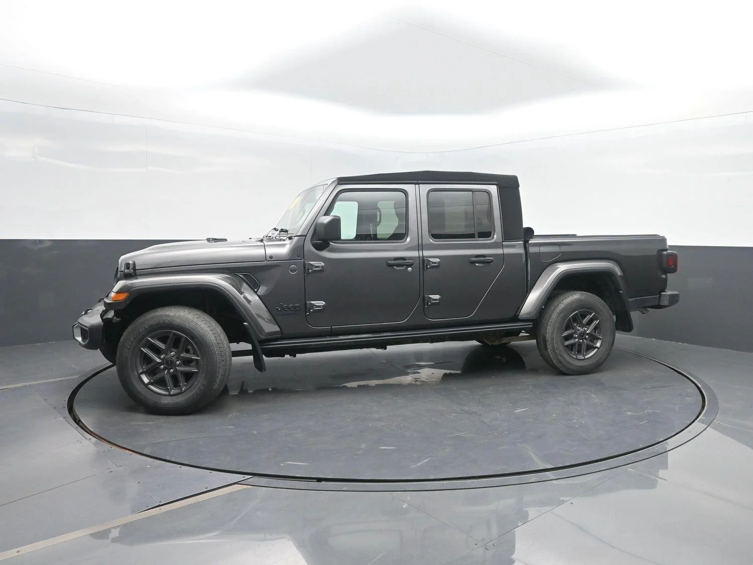 2024 Jeep Gladiator
