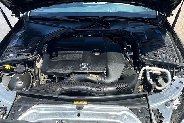 Used 2021  Mercedes-Benz C 300 image 30