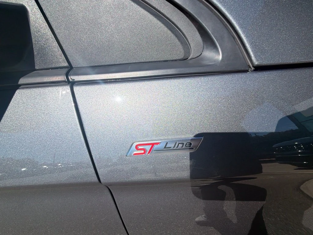 Used 2023 Gray Ford ST Line image 4