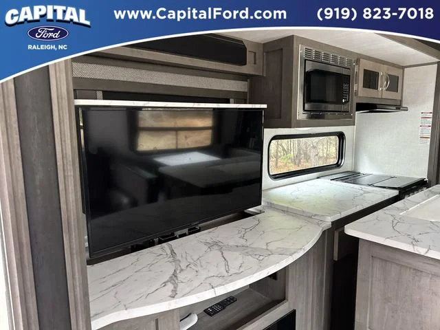 Used 2021  East to West CT 2810 KIK image 23