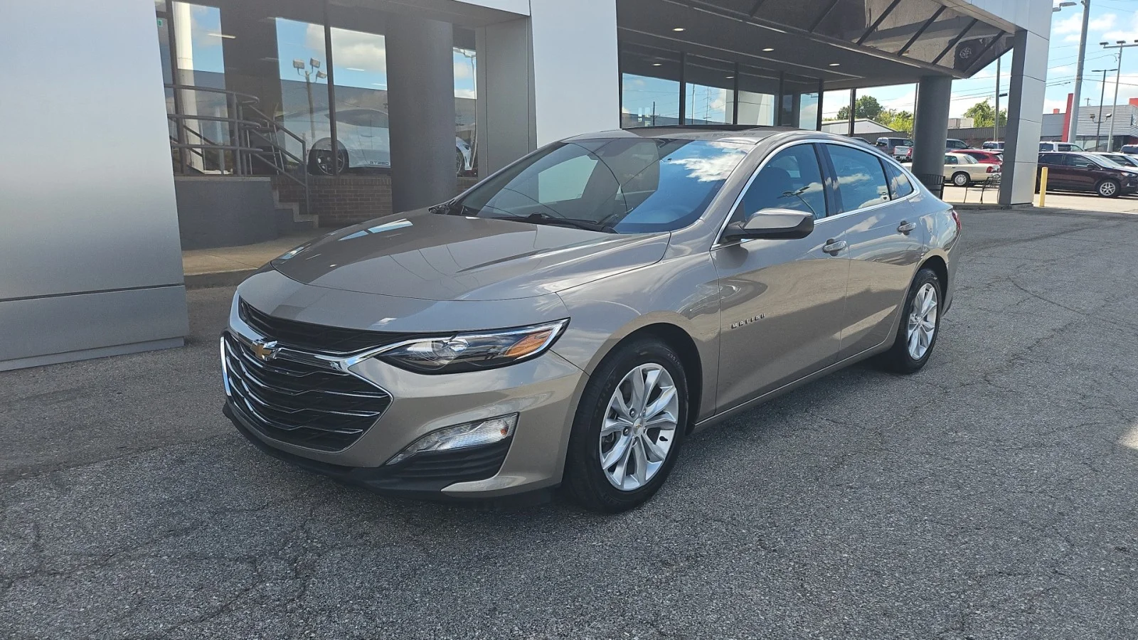 Used 2024 Gray Chevrolet LT image 8