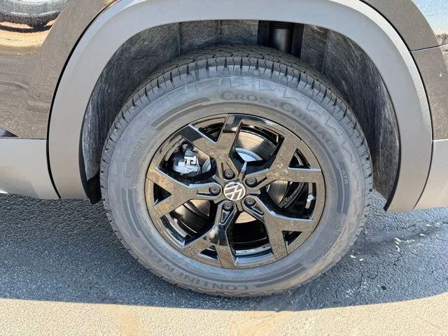 New 2026 Black Volkswagen 2.0T Peak Edition image 6