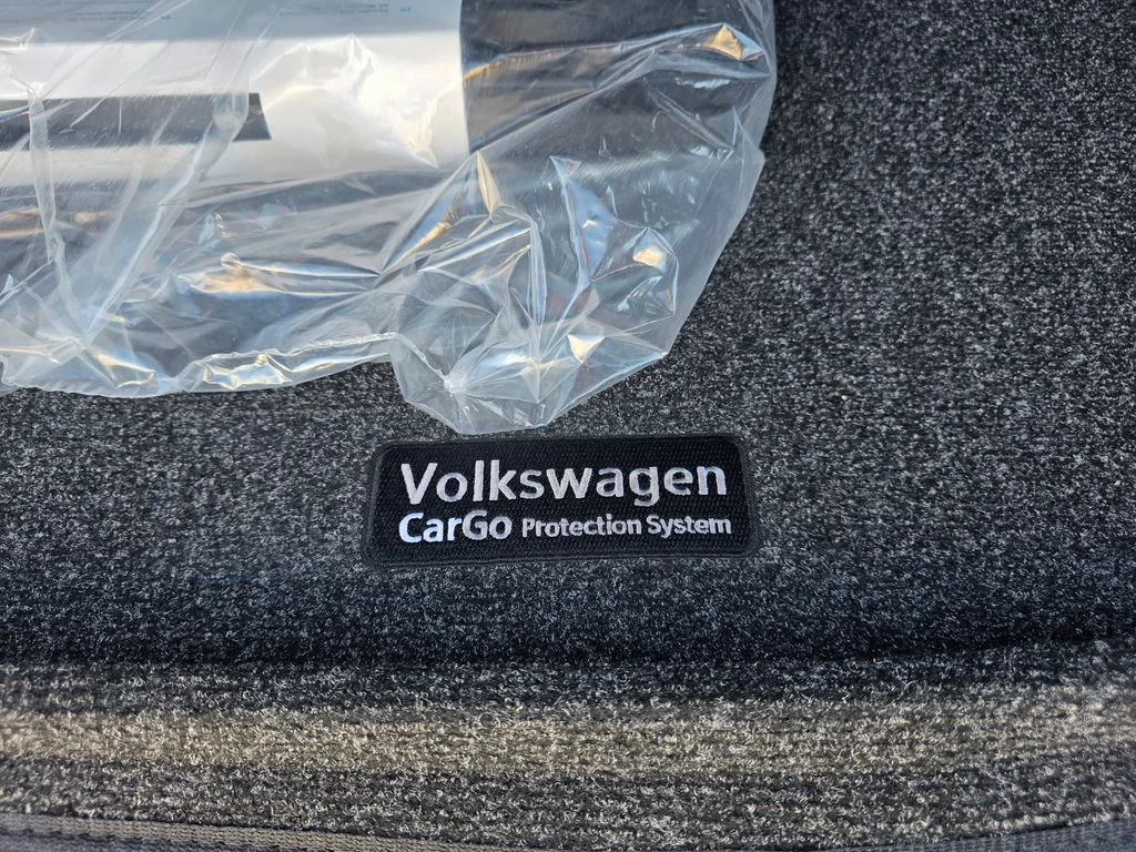 New 2026 Deep Black Pearl Volkswagen SE R-Line Black image 31