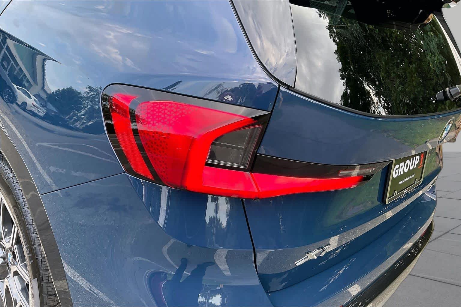 New 2026 Night Dusk Blue Metallic BMW xDrive28i image 14