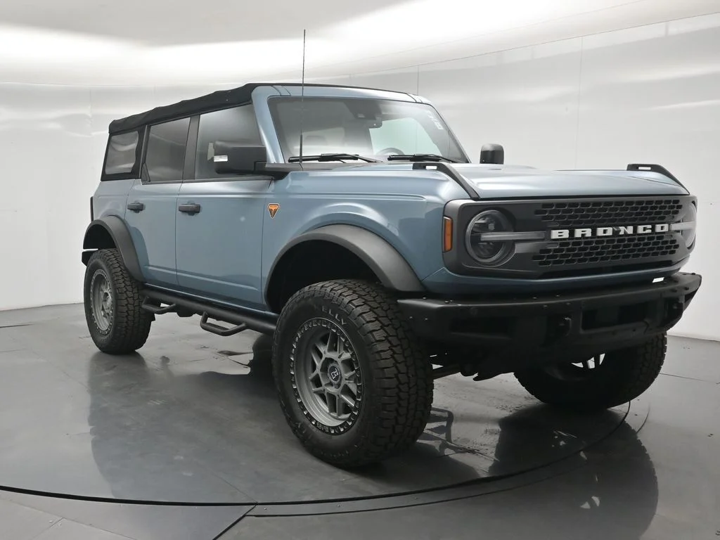 Used 2021 Blue Ford Badlands image 46
