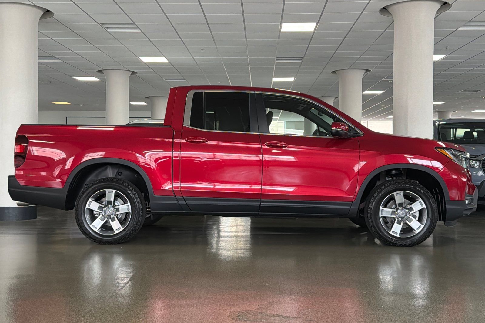 New 2026 Radiant Red Metallic II Honda RTL image 3