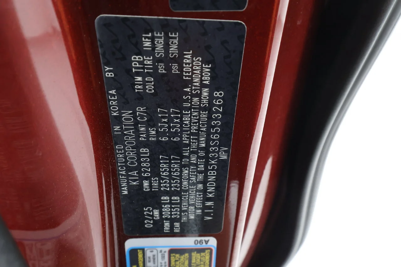 Used 2025 Red Kia LXS image 31