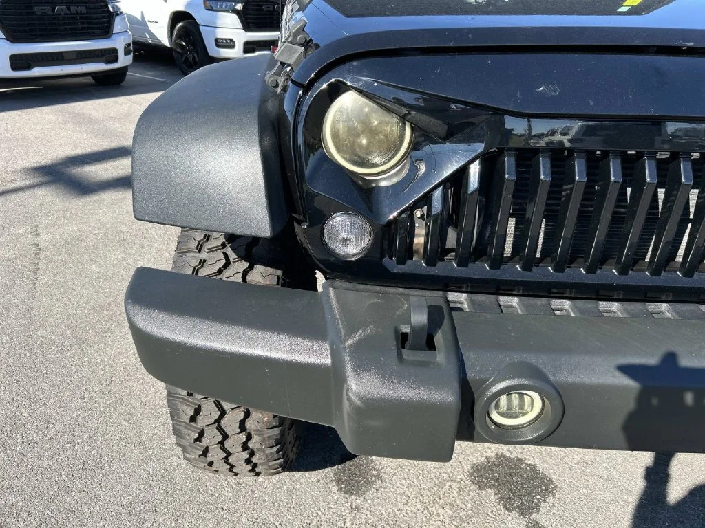 Used 2018 Black Jeep Unlimited Sport image 36