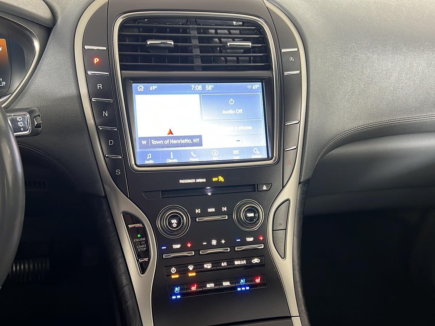 Used 2019 Blue Diamond Lincoln Reserve image 19