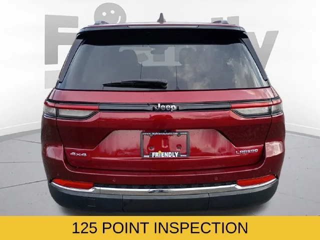 Used 2023 Red Jeep Laredo image 6