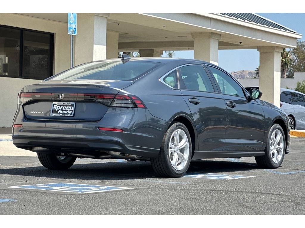 New 2026 Meteorite Gray Metallic Honda LX image 4