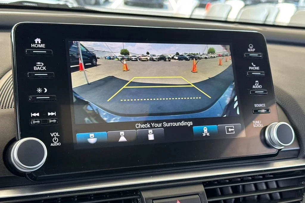 2018 Honda Accord Touring - Photo 19