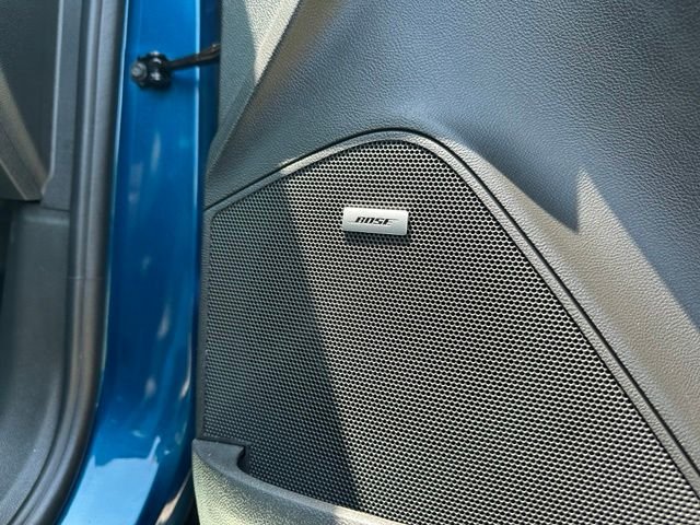 Used 2019 Blue Chevrolet Premier image 24