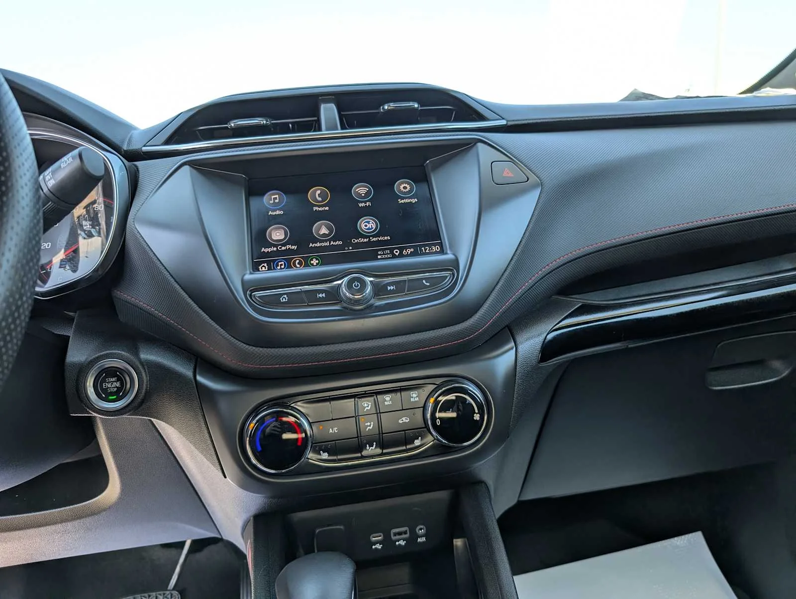 Used 2022 SUMMIT WHITE Chevrolet RS image 32