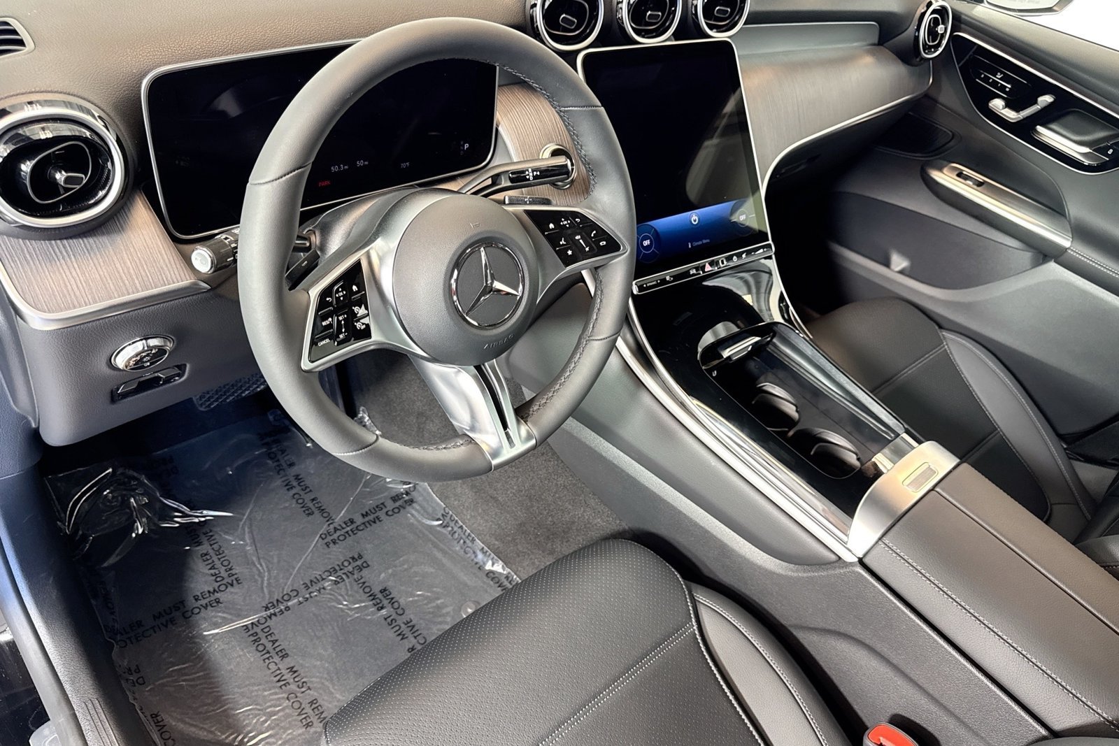 New 2026 Black Mercedes-Benz GLC 300 image 9