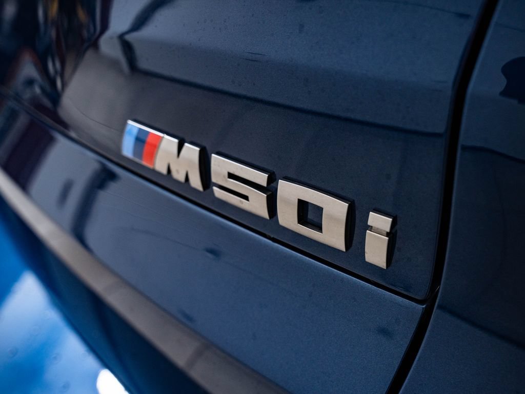 Used 2022 Phytonic Blue Metallic BMW M50i image 20