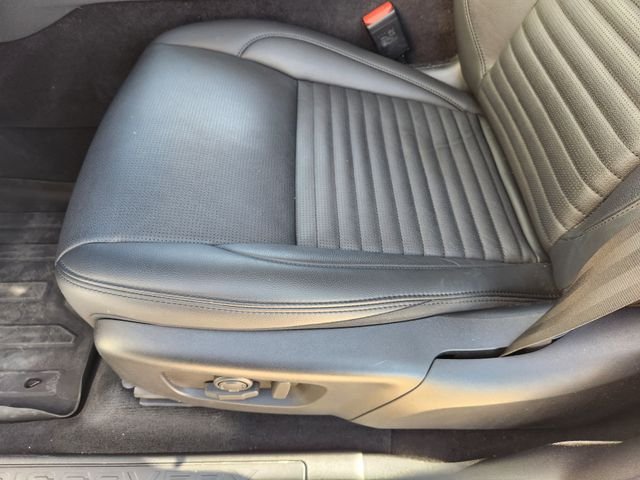 Certified Used 2025 White Land Rover S image 23