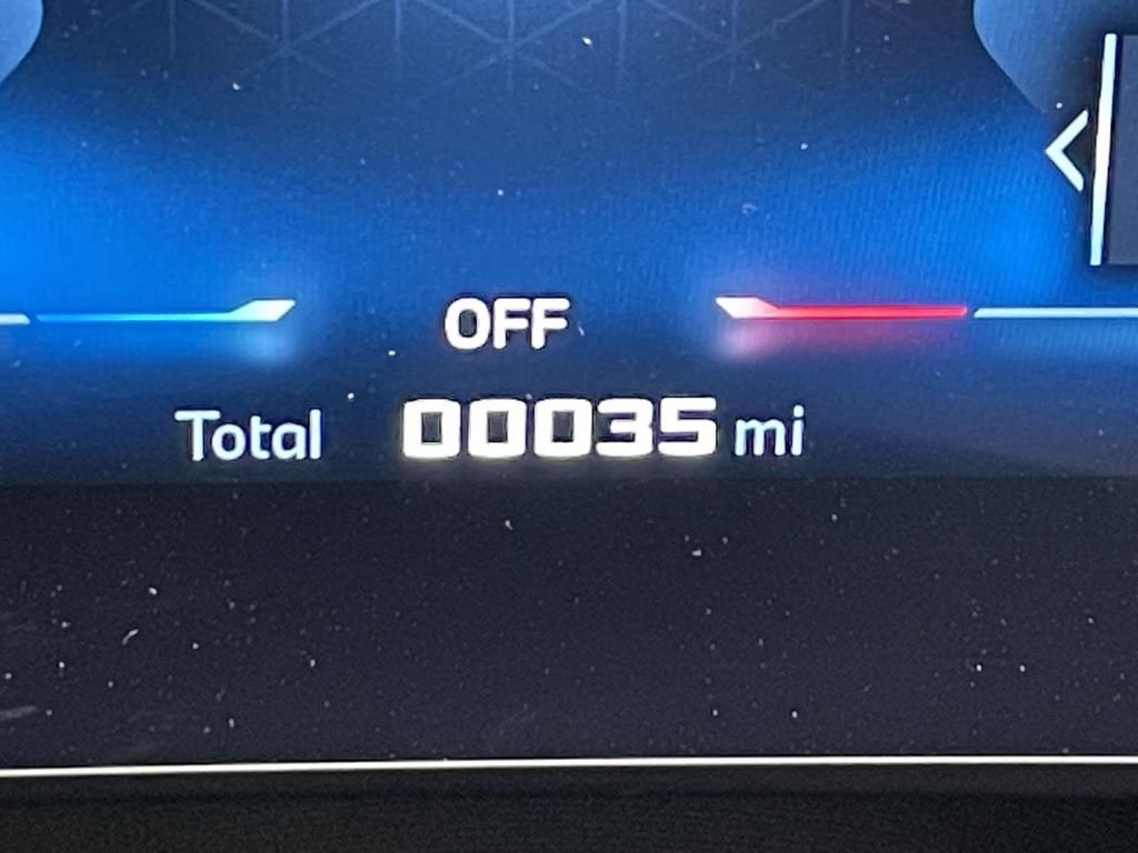 2025 BMW 2 Series M235 - Photo 37