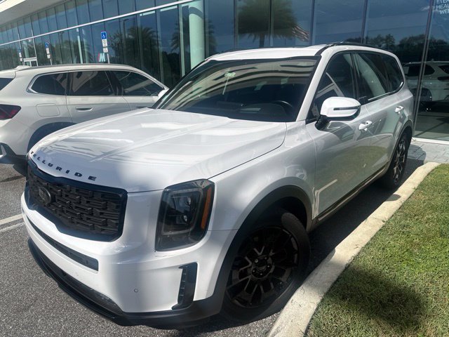 Used 2021 White Pearl Kia SX image 1
